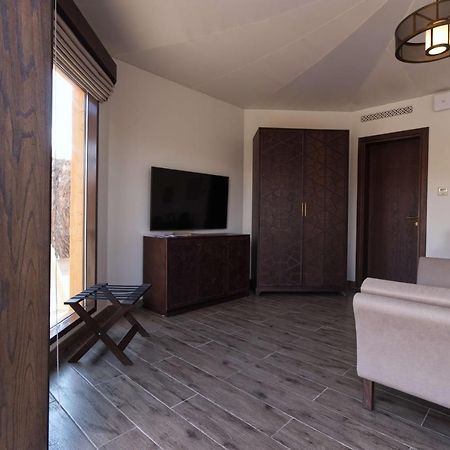Отель Al Badayer Retreat By Sharjah Collection Margham Экстерьер фото A bedroom at the hotel