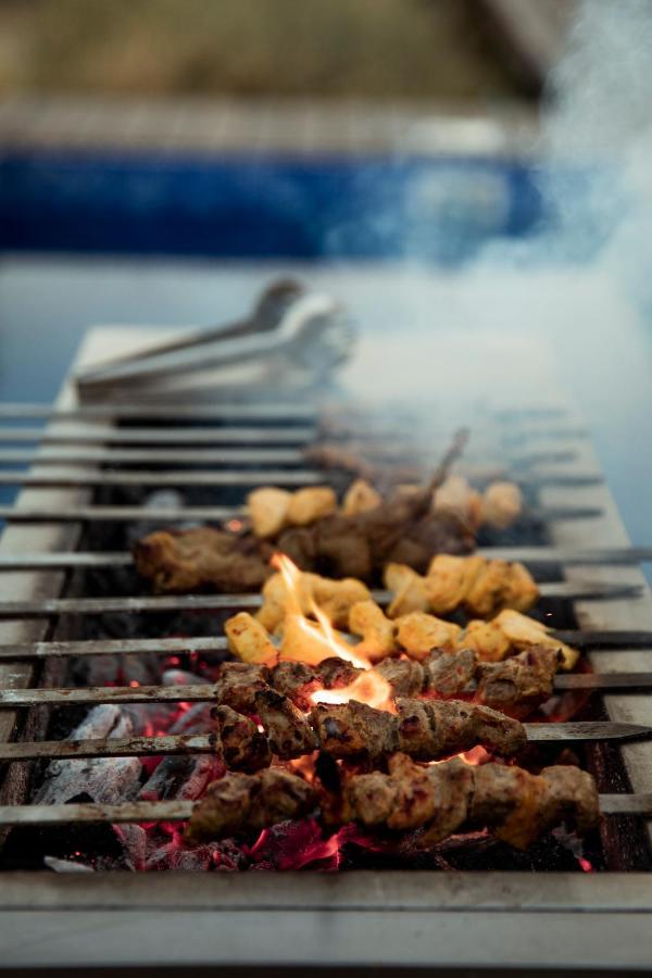 Отель Al Badayer Retreat By Sharjah Collection Margham Экстерьер фото Grilling