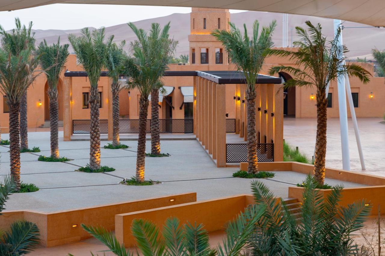 Отель Al Badayer Retreat By Sharjah Collection Margham Экстерьер фото Al-Qasr Al-Watan, the palace of the Kingdom of Jordan